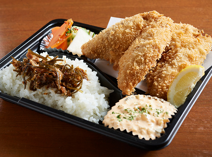 アジフライ弁当